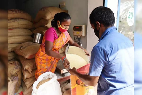 Ration রেশনের চালে বড় বদল, কমছে ভাঙা চাল—নতুন নিয়মে উপকৃত হতে পারেন গ্রাহকেরা