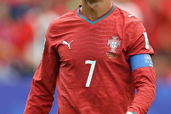 Spain vs portugal রোনালদোর শেষ নাচ নাকি ইয়ামালের নতুন ইতিহাস? আজ রাতেই পর্তুগাল-স্পেন মহারণে কাঁপবে বিশ্ব ফুটবল